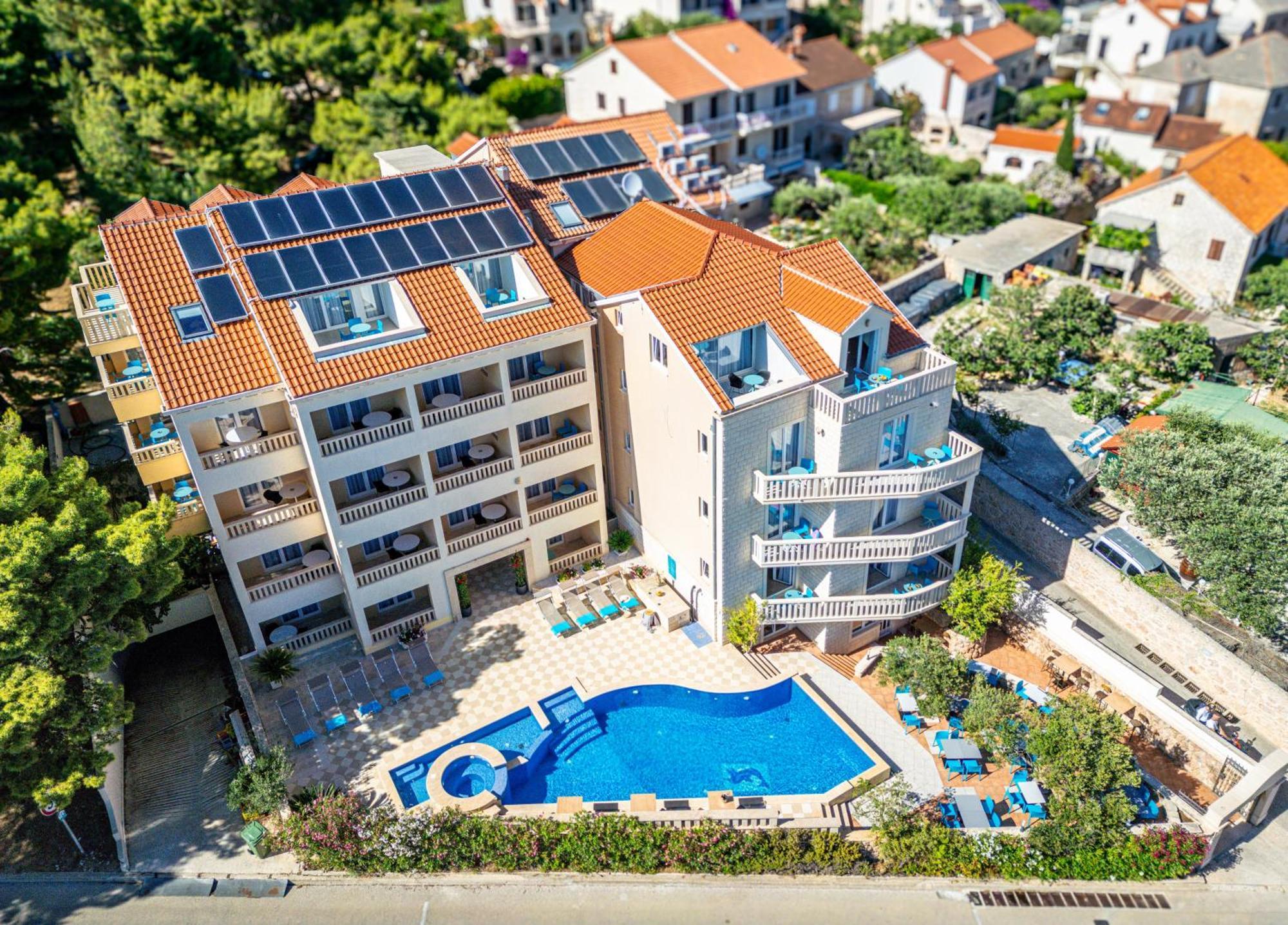 Hotel Sol Bol Esterno foto