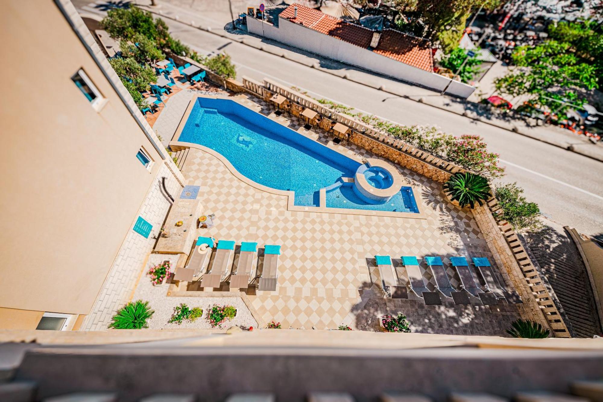 Hotel Sol Bol Esterno foto